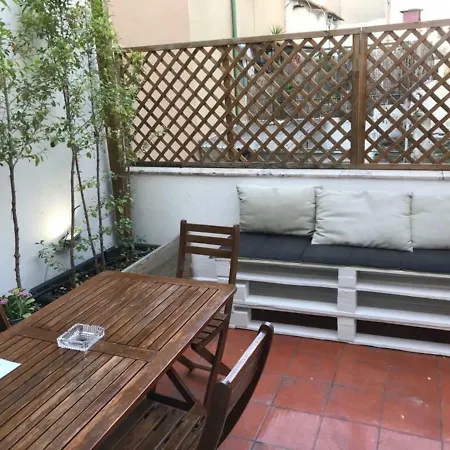아파트 Flat With Terrace In Adamastor 리스본