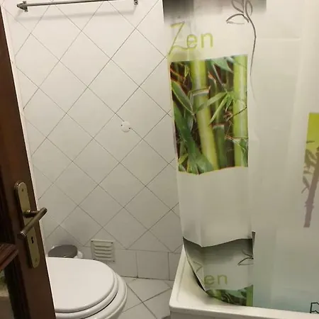 Flat With Terrace In Adamastor 아파트