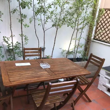 Flat With Terrace In Adamastor Lejlighed